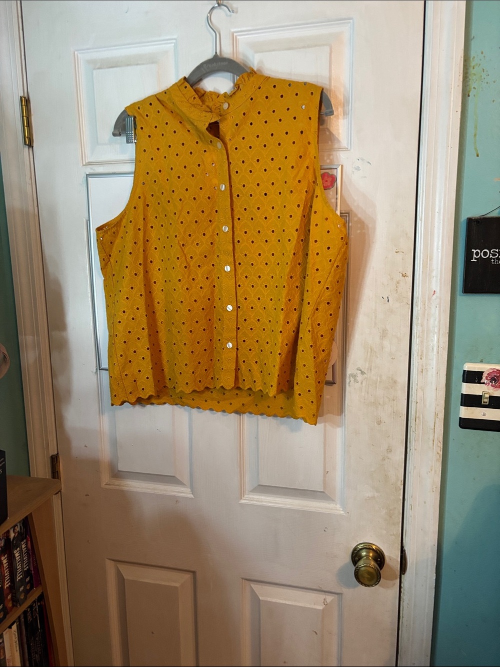 Sleeveless Eyelet Button-Front Top in Mustard Yellow Size large